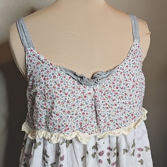 Ian Mosh Strawberry Print Floral Sleeveless Babydoll Tank Top with Ruffle Trim - Picture 2 of 8